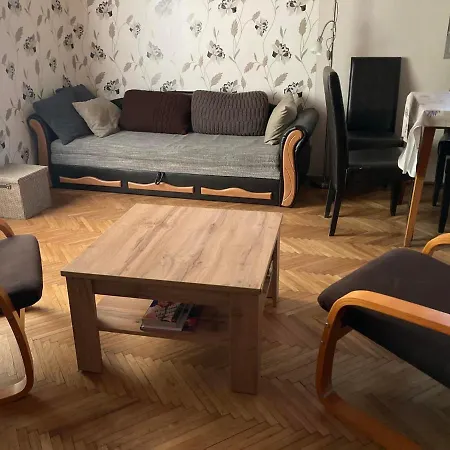 An-ta Nyaralo Apartment *